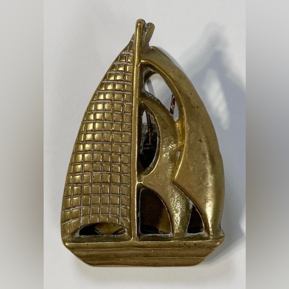 Brass Sailboat Letter or Receipt Clip, Late 20th Century - Picture 4 of 7